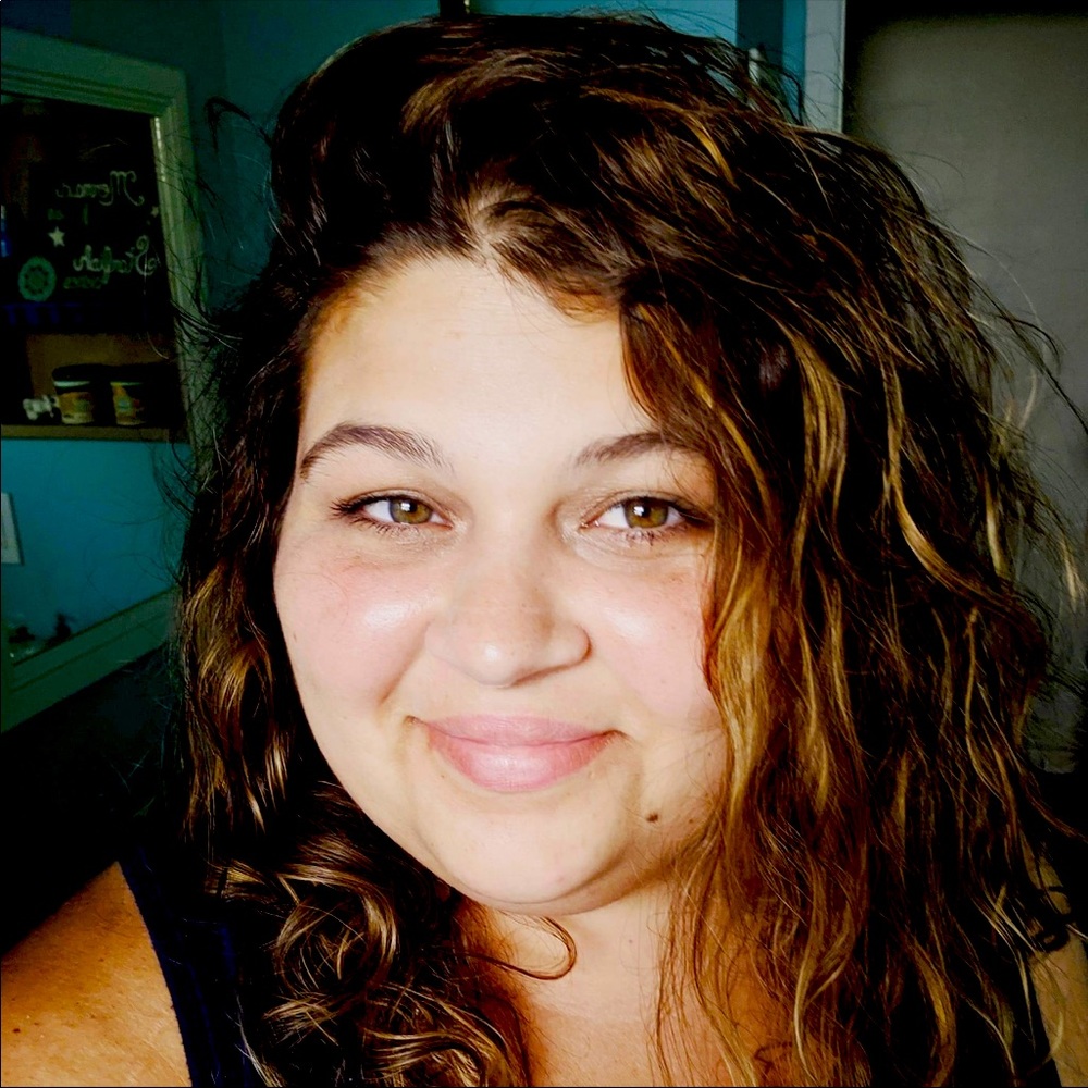 Meet your Posher, Stefanie